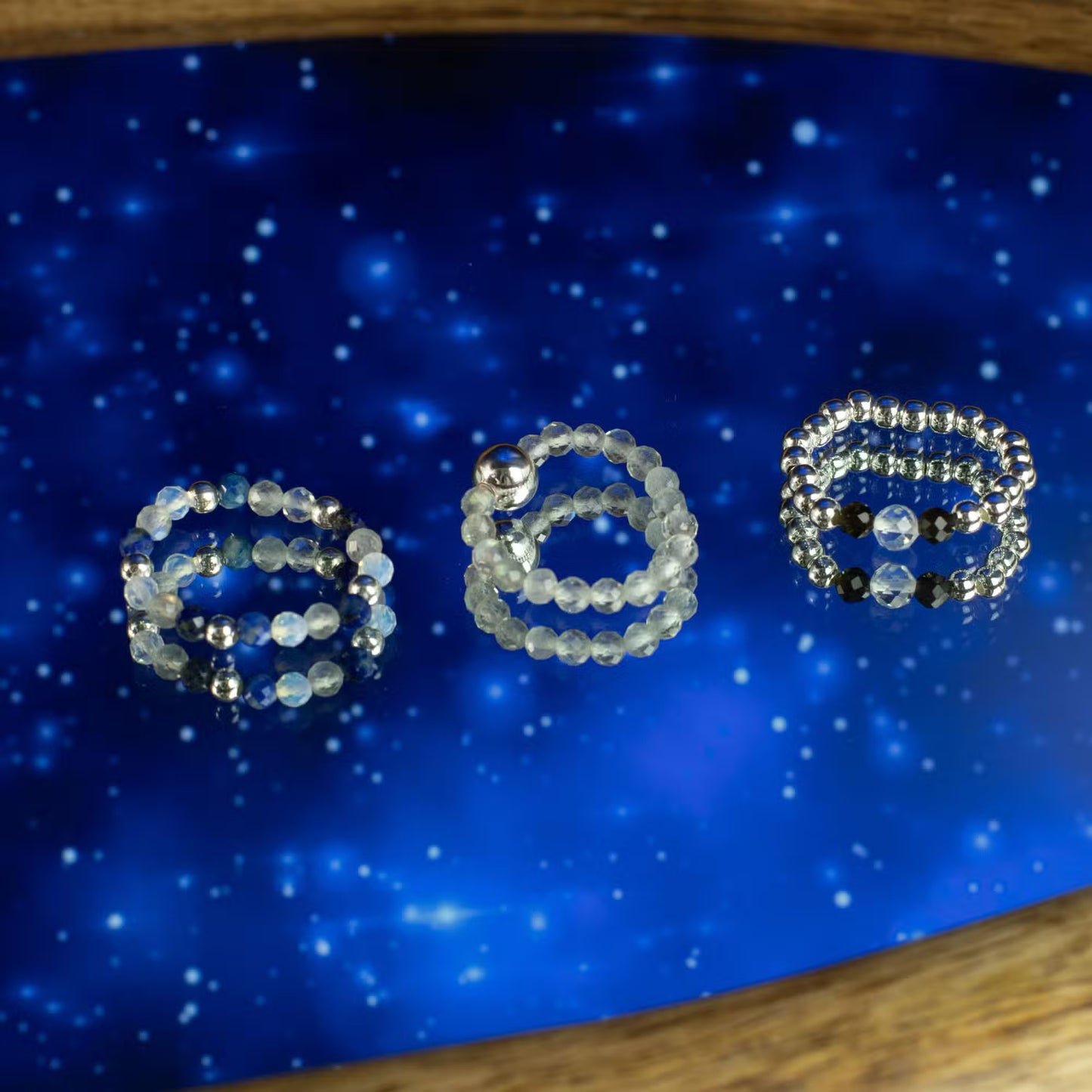Conjunto de anéis com gema do espírito da ninfa - Aurora Boreal