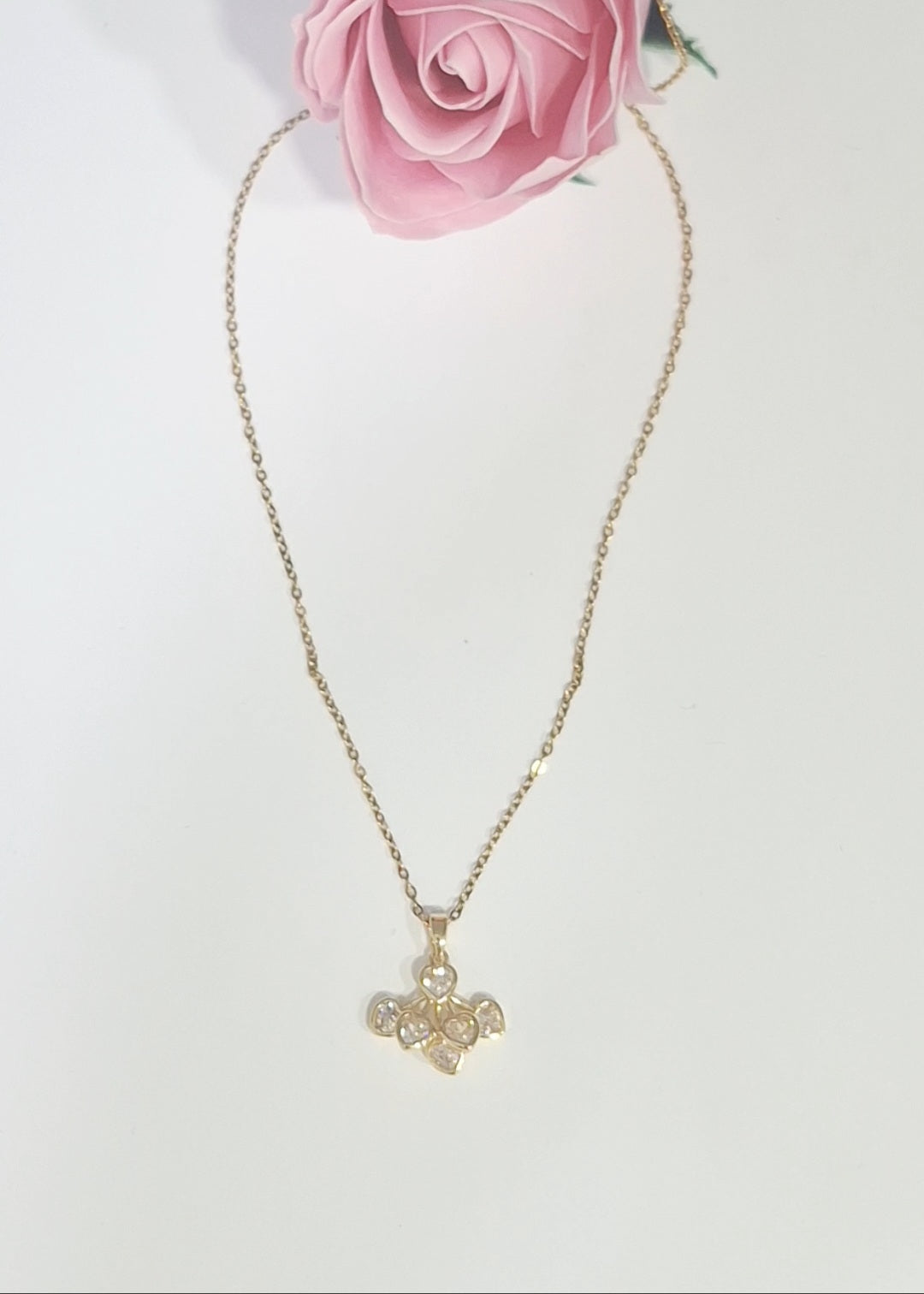 Fio com vários corações pequenos